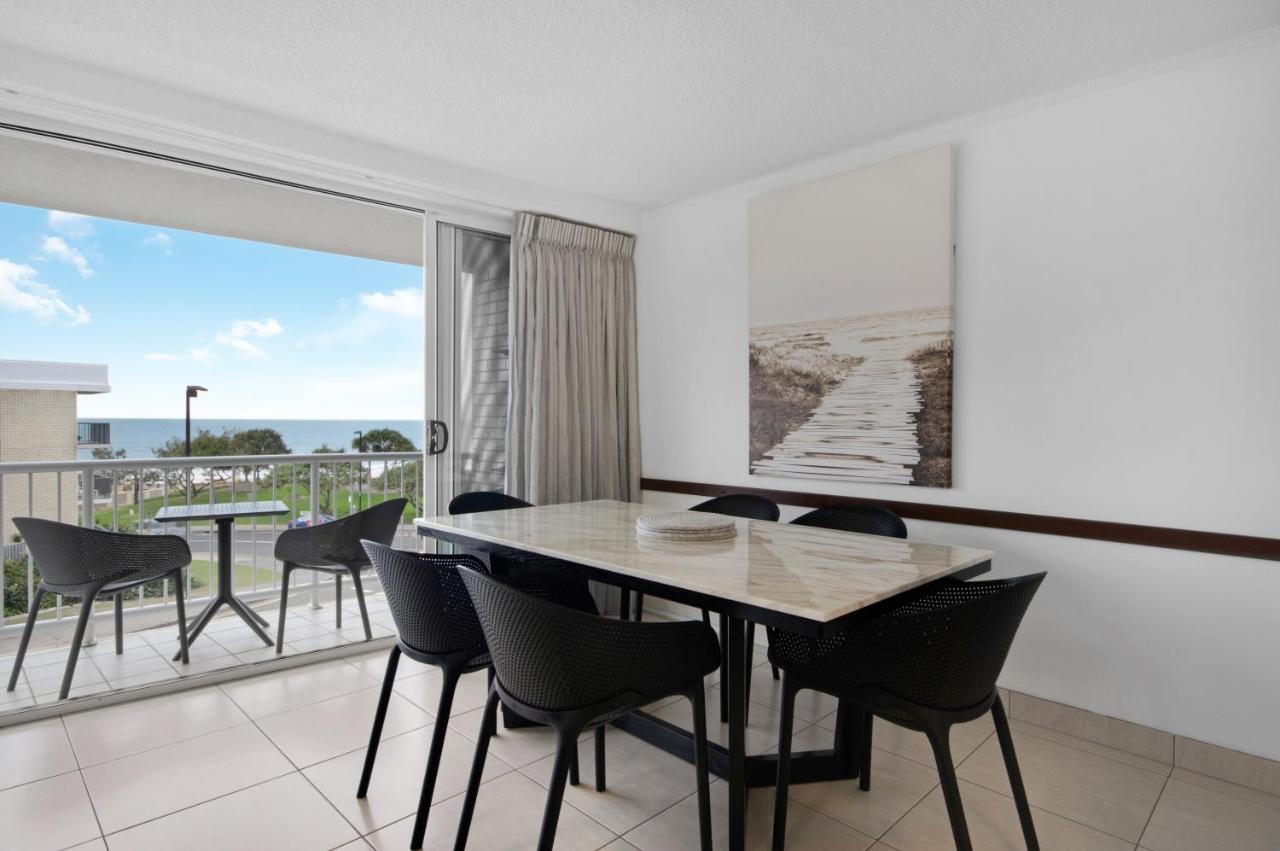 Capeview Apartments - Right On Kings Beach Caloundra Buitenkant foto