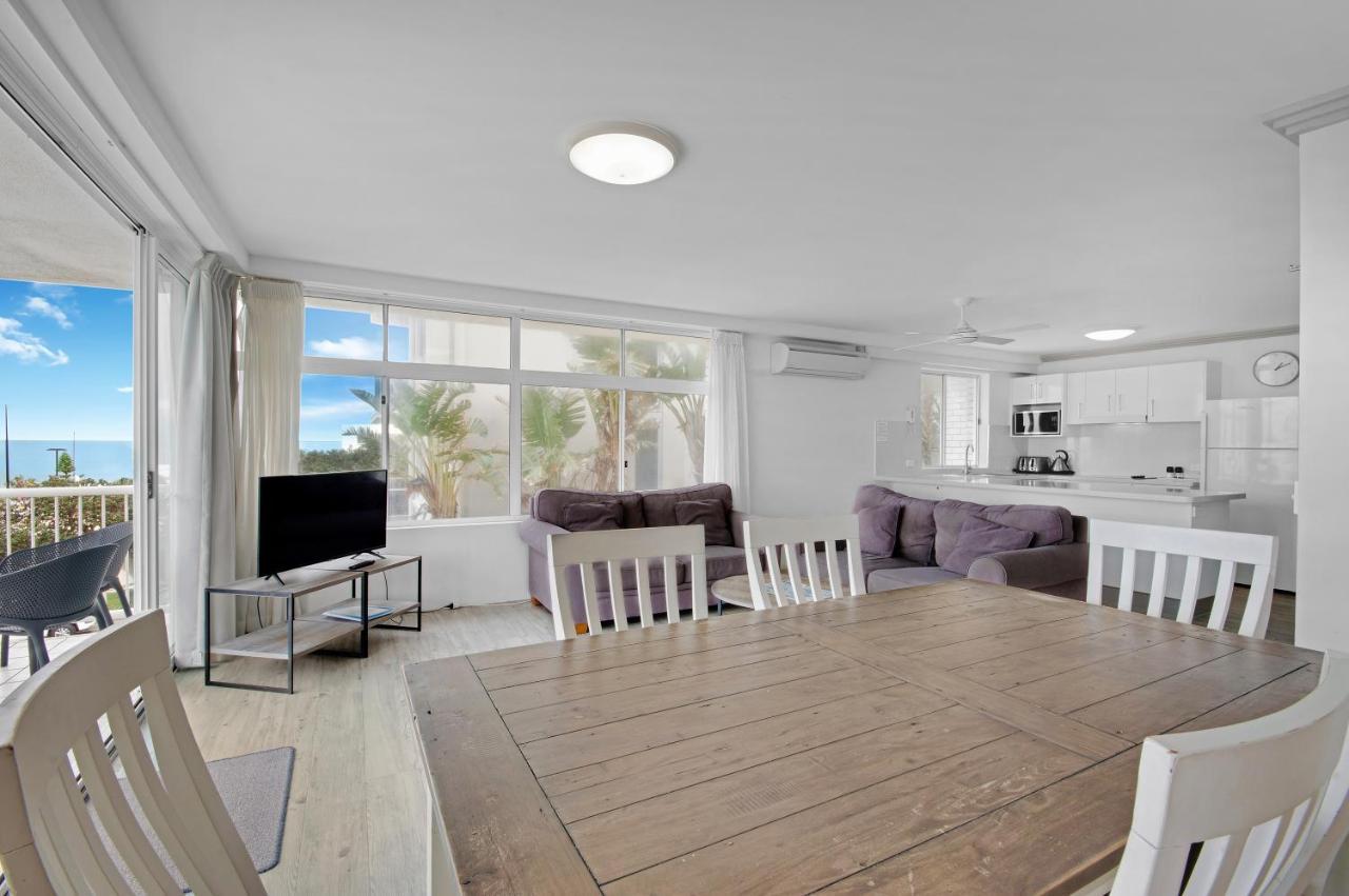 Capeview Apartments - Right On Kings Beach Caloundra Buitenkant foto