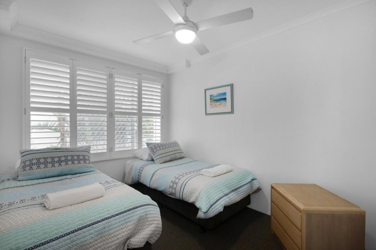 Capeview Apartments - Right On Kings Beach Caloundra Buitenkant foto