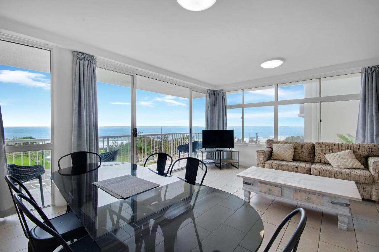 Capeview Apartments - Right On Kings Beach Caloundra Buitenkant foto