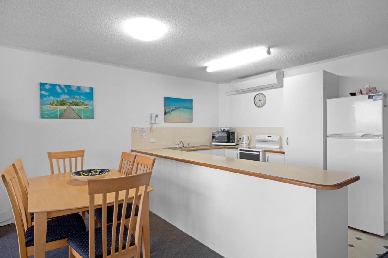 Capeview Apartments - Right On Kings Beach Caloundra Buitenkant foto