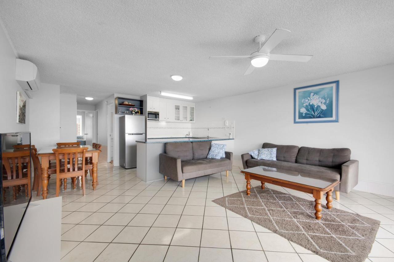 Capeview Apartments - Right On Kings Beach Caloundra Buitenkant foto