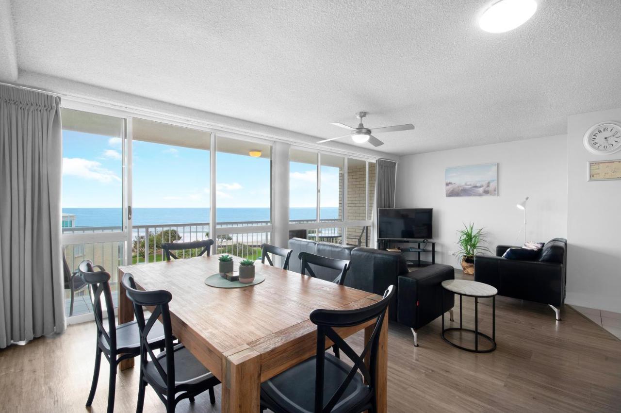 Capeview Apartments - Right On Kings Beach Caloundra Buitenkant foto