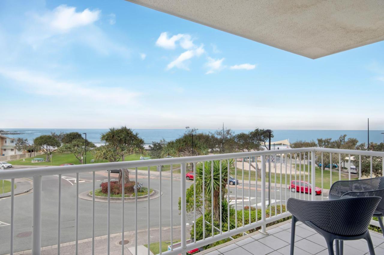 Capeview Apartments - Right On Kings Beach Caloundra Buitenkant foto