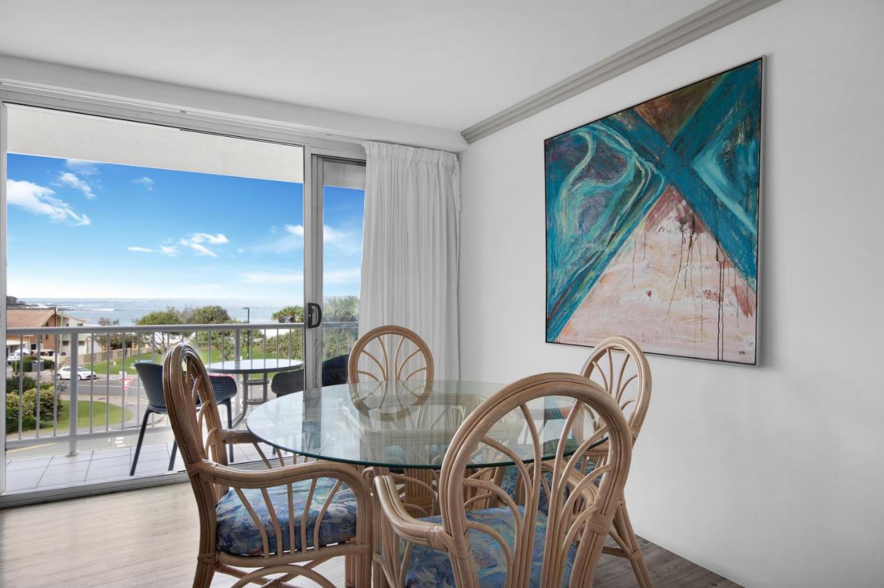 Capeview Apartments - Right On Kings Beach Caloundra Buitenkant foto