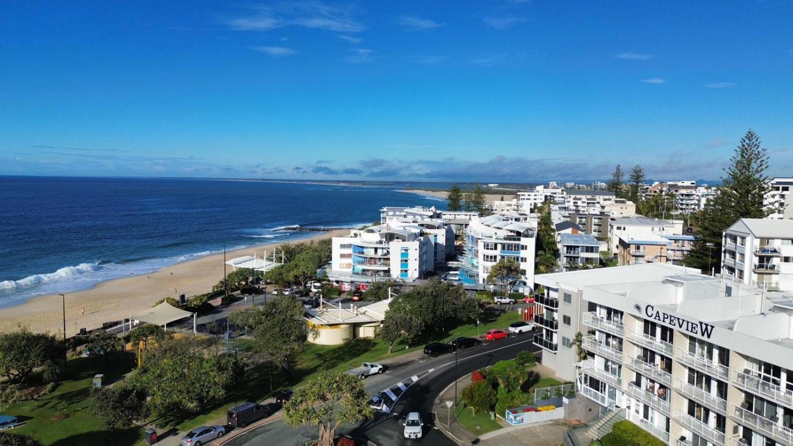 Capeview Apartments - Right On Kings Beach Caloundra Buitenkant foto
